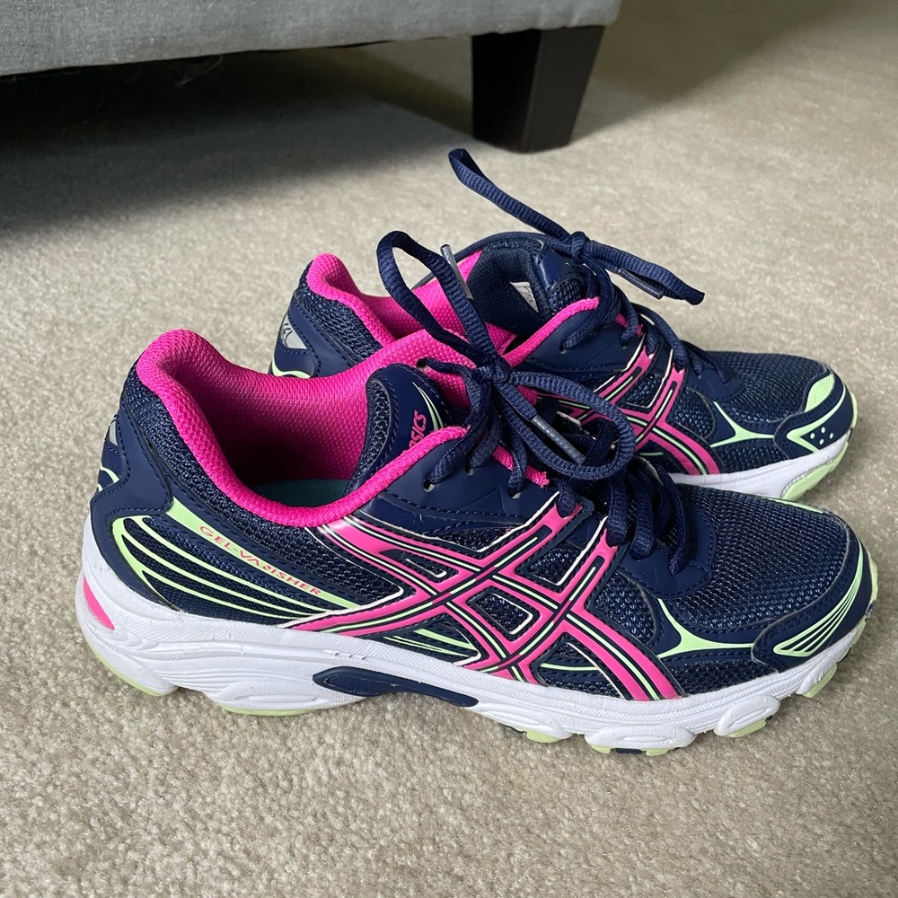 ASICS Gel Running Shoes size 7.5